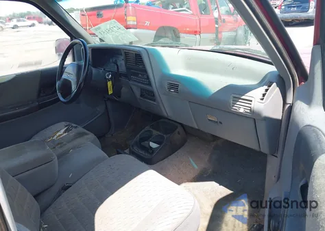 1994 Ford Ranger из США, поврежденный, VIN 1FTCR10A4RTA28185